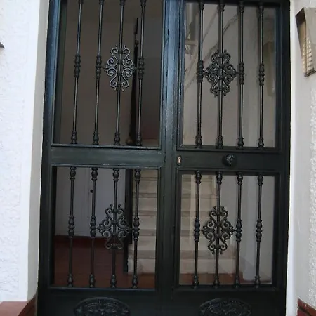 La Carihuela Апарт-отель